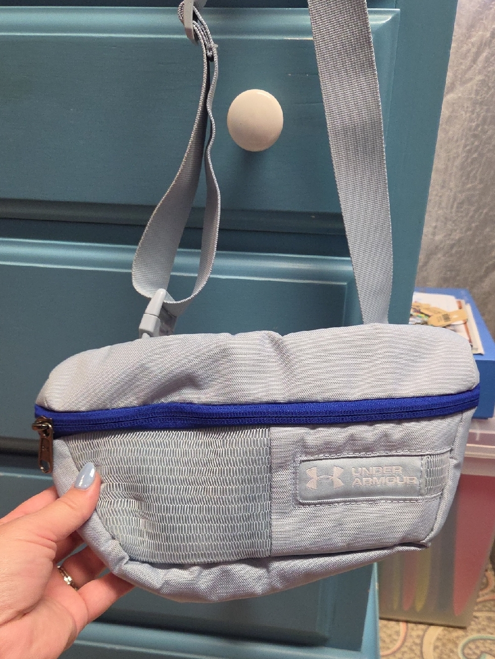 Under Armour Light Gray Waist Pack with Blue Zipper